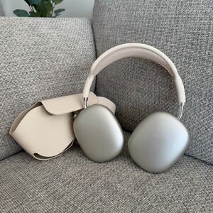 Max Headphones